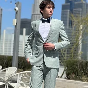 Yll Krasniqi - Student